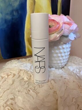 NARS Light reflecting Setting Mist